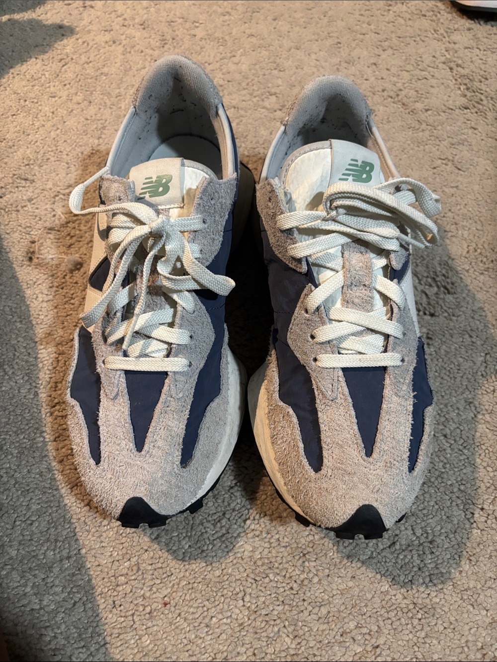 New Balance Men's Gray and Navy Suede Wave Runner Sneakers